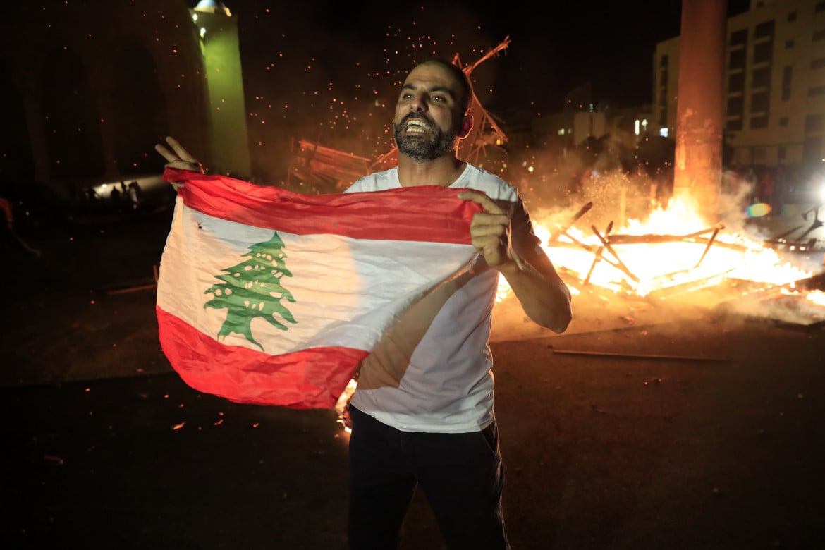 Illusione Hariri e flop Macron, il Libano resta ingovernabile