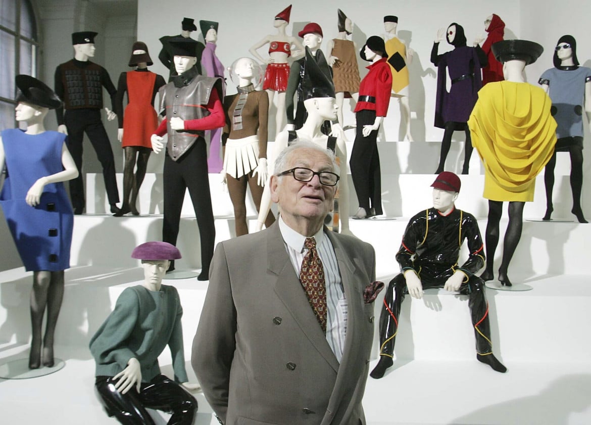 Addio a Pierre Cardin, lo stilista  che pensava gli abiti del futuro