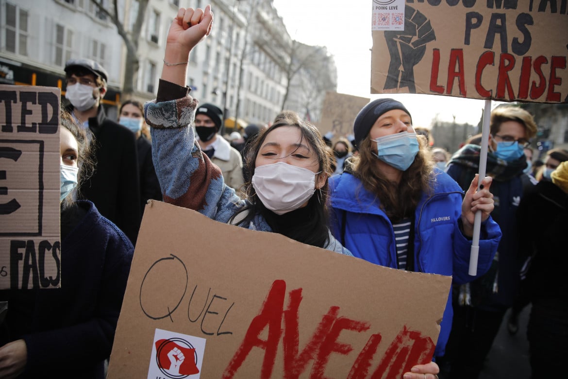 Università fanalino di coda, studenti francesi in protesta