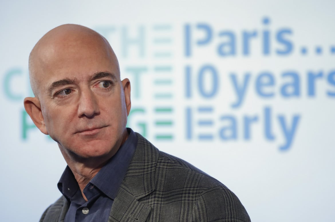 Non più Ceo di Amazon, Bezos ora vuole lo spazio