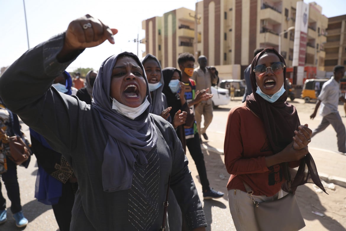 In Sudan tornano gli assalti ai forni,  stato di emergenza in sette province