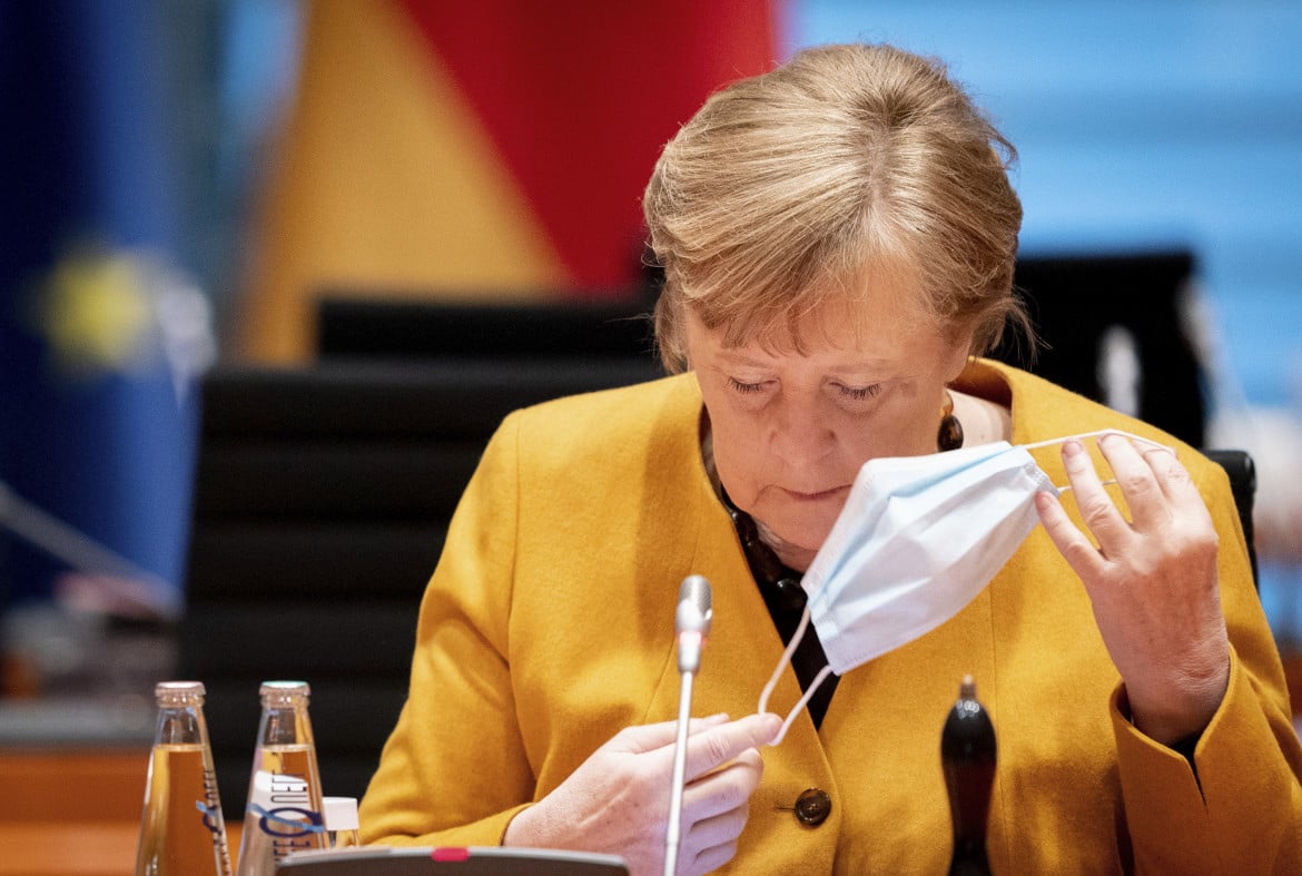 Clamoroso mea culpa di Merkel, salta il superlockdown di Pasqua