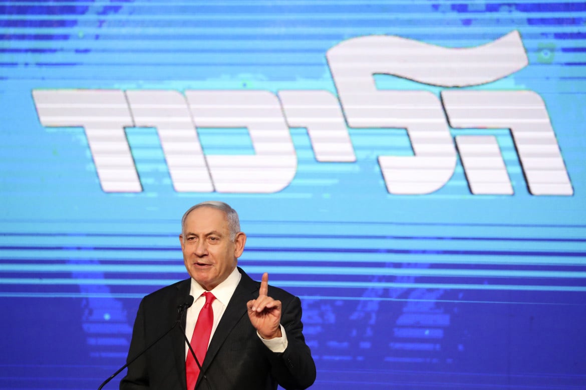 Processo per corruzione, si complica la posizione di Netanyahu