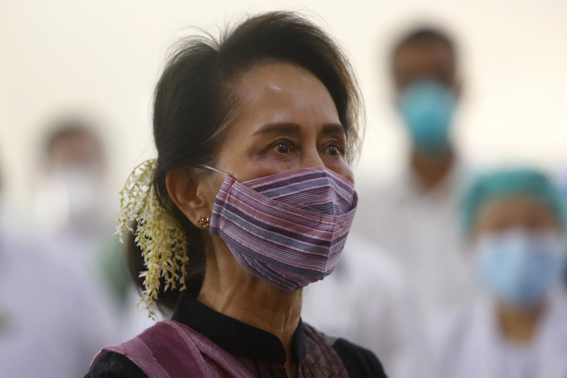 Aung San Suu Kyi accusata di aver violato le norme anti Covid
