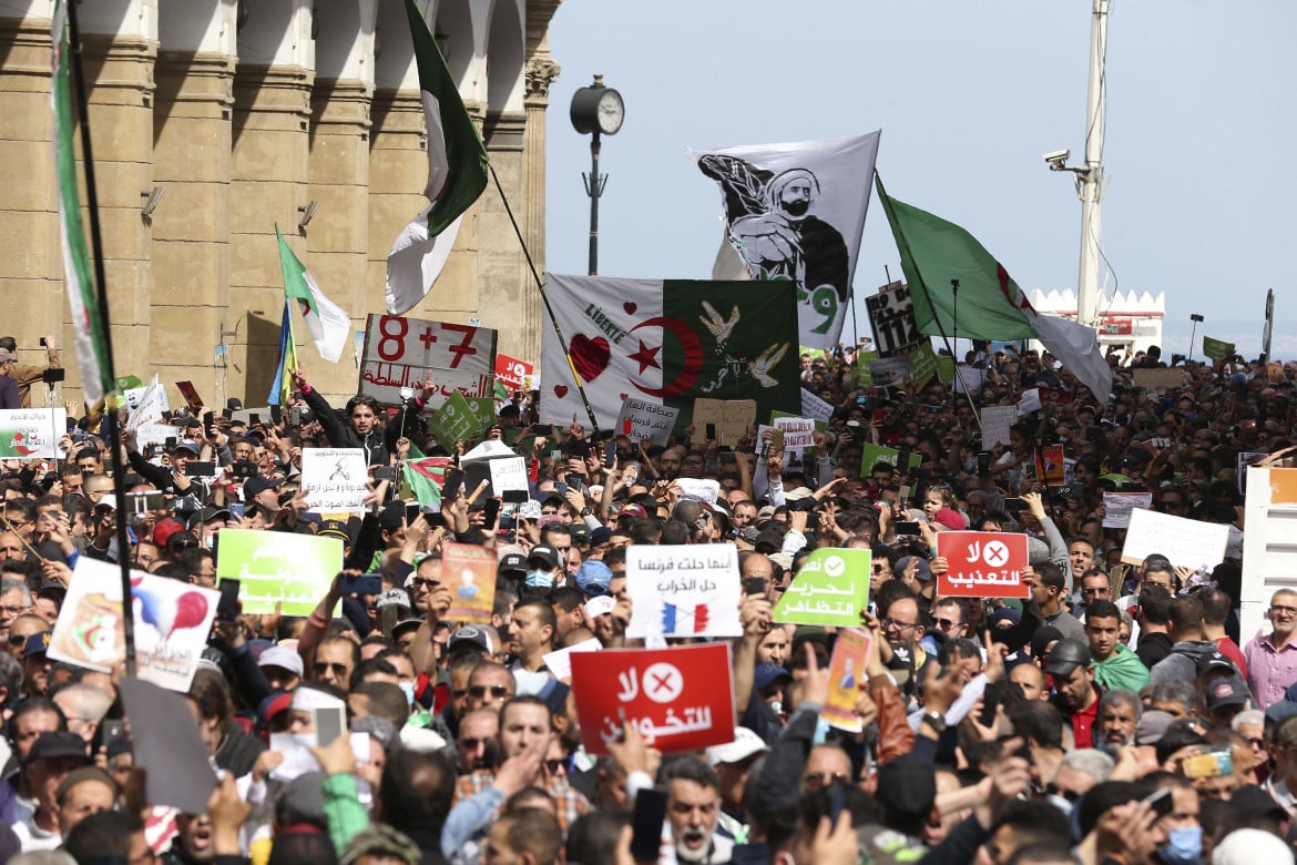 Se in Algeria torna lo spettro degli islamisti, «chi ucciderà chi»?