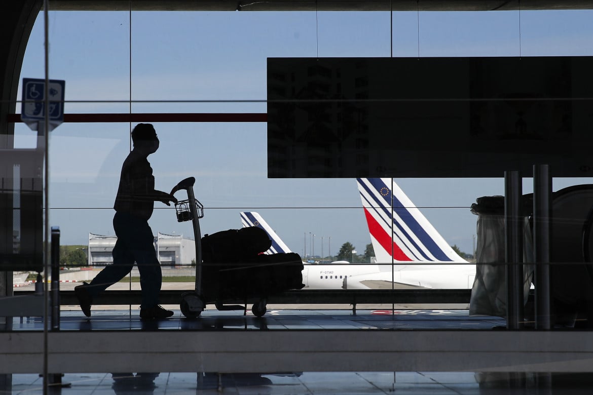 Tra Parigi e Bruxelles intesa per salvare Air France: firma attesa dopo Pasqua