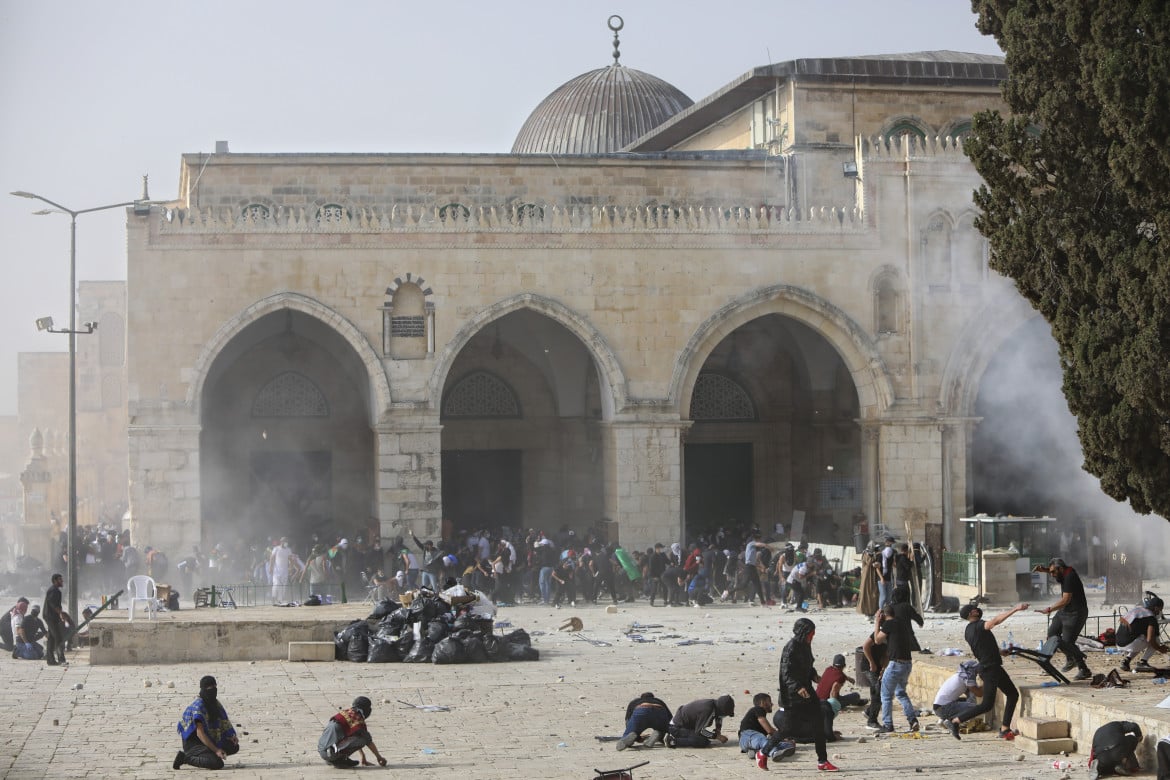 Razzi su Gerusalemme, bombe su Gaza: uccisi 20 palestinesi