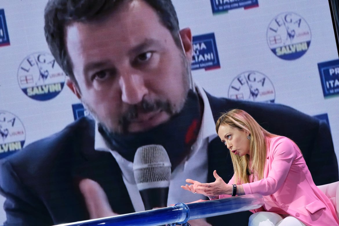 Pressato da Meloni, Salvini alza la posta ma spara a salve