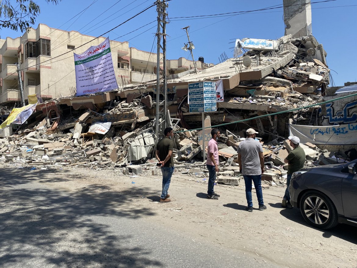 I «precisi» raid di Israele sulle migliori librerie di Gaza