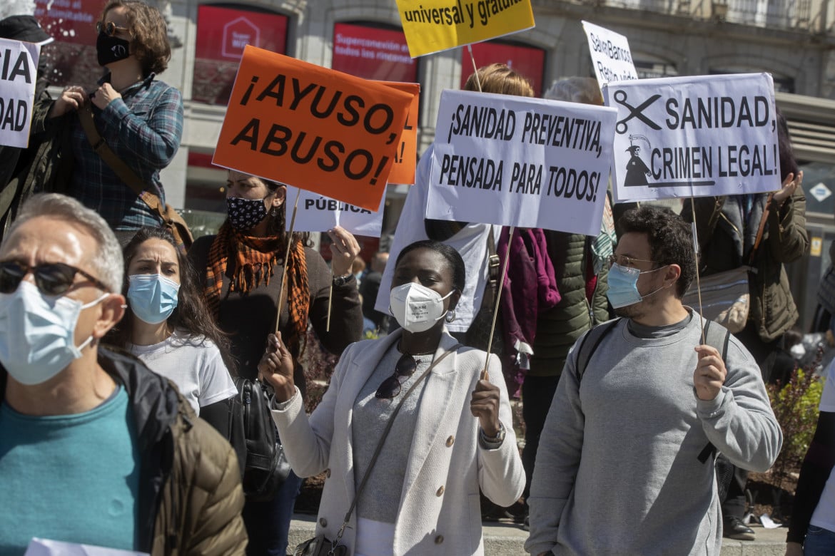 Regionali di Madrid, il rischio è di trovarsi Vox al governo