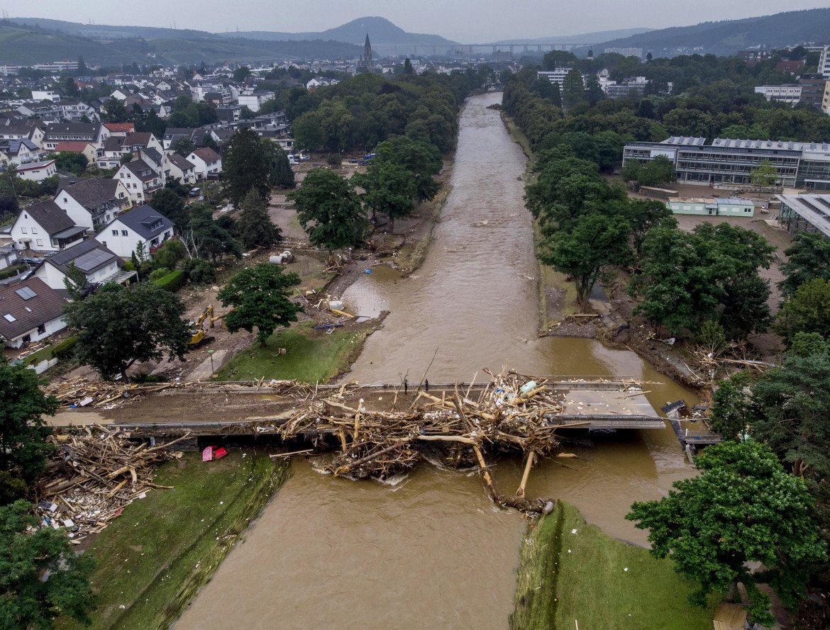 Germania, i morti dell’alluvione sono ormai più di 140