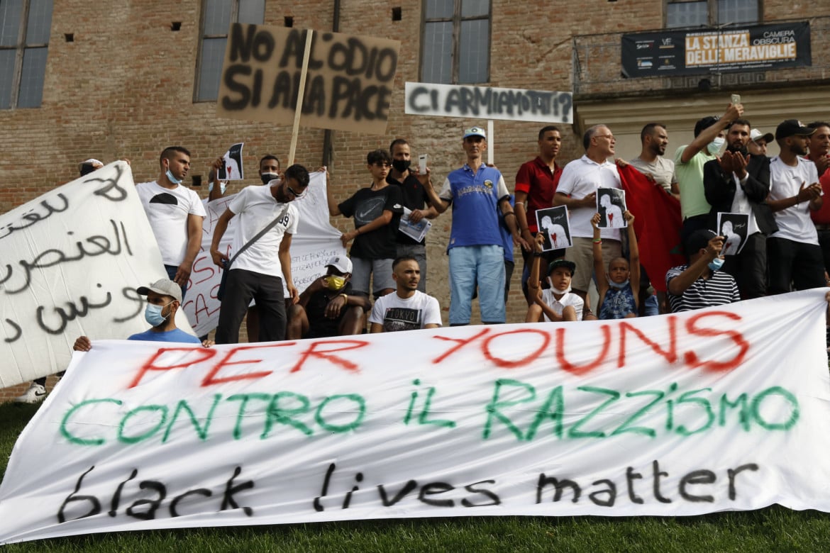 «Giustizia per Youns», la rabbia degli italiani stranieri a Voghera