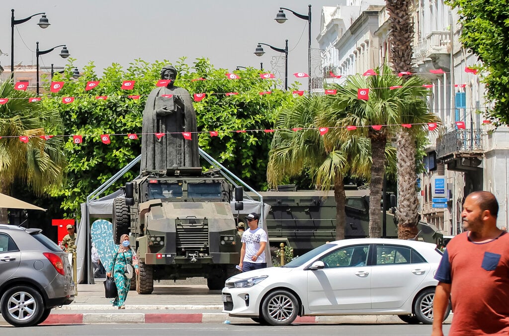 In Tunisia altri arresti politici, la società civile ne ha abbastanza