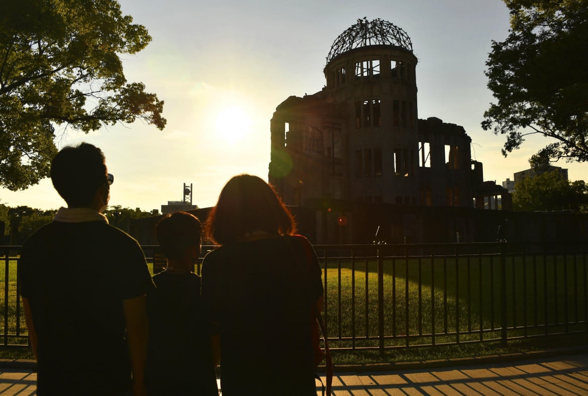 Commemorare le vittime non basta, il governo aderisca al trattato che vieta la armi nucleari