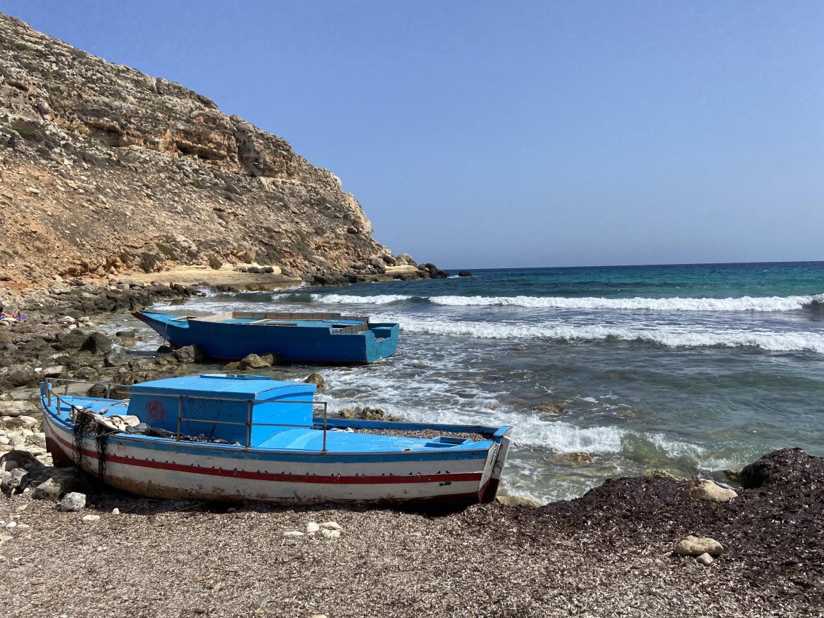 Don Carmelo La Magra saluta l’isola: «Lampedusa è una grande occasione»