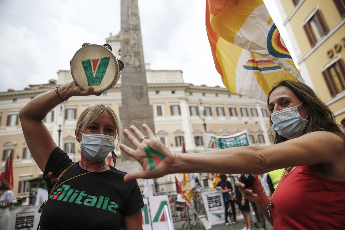 Paradosso Ita-Alitalia, è la Ue a bloccare l’«offerta simbolica