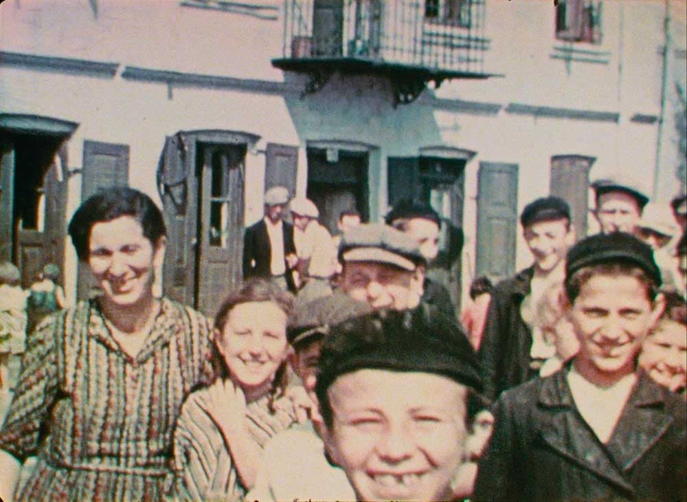 Nasielk, 1938: volti e sorrisi in bianco e nero un attimo prima della tragedia