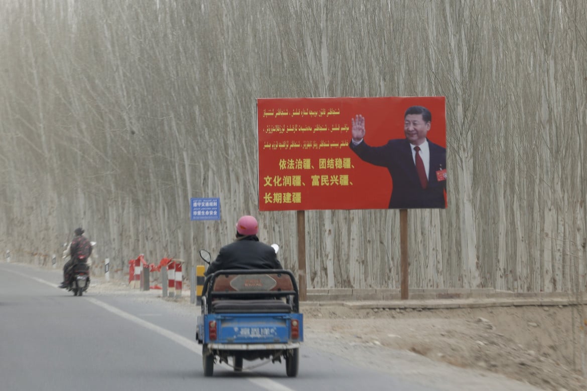 Xi Jinping: «Se un paese è democratico  o meno lo stabilisce il suo popolo»