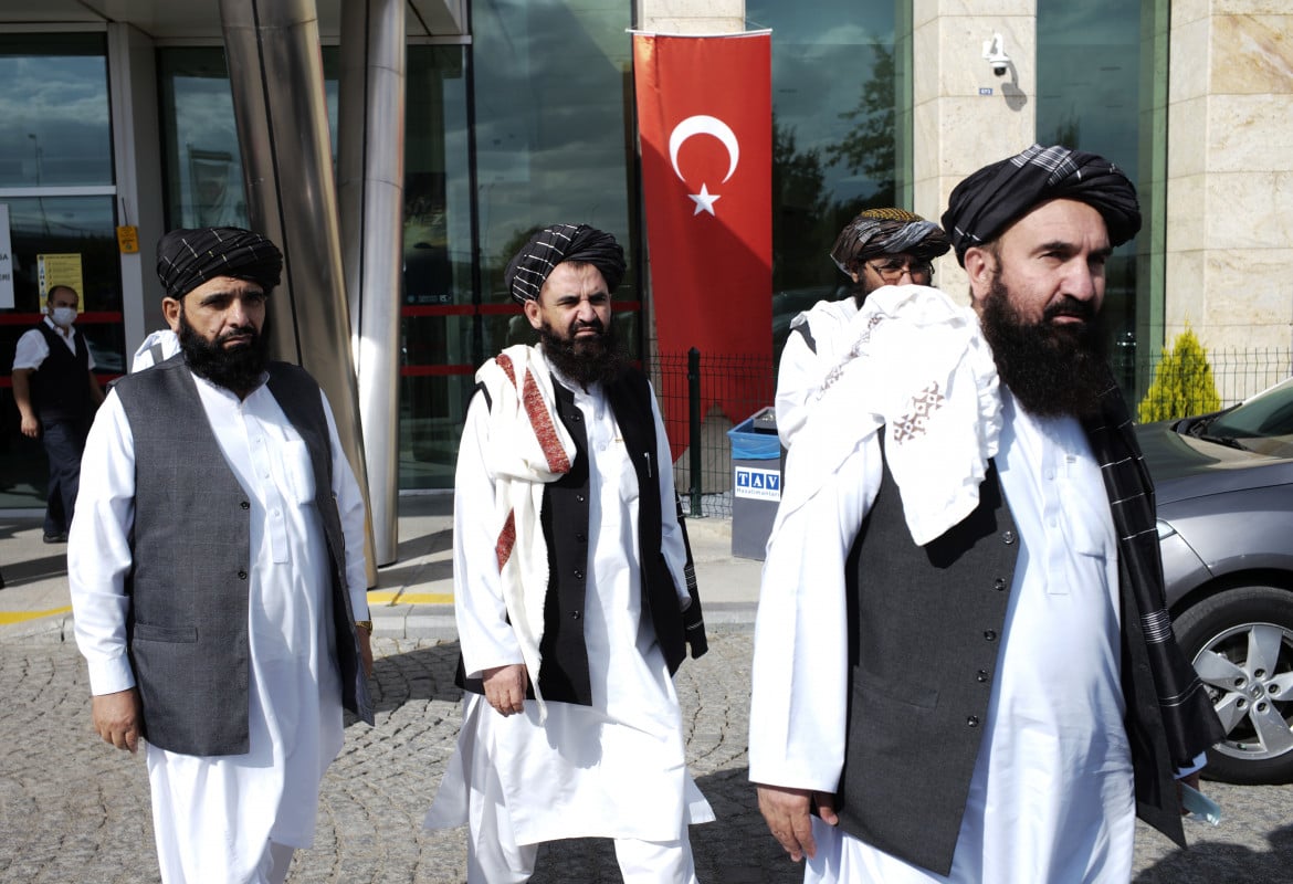 Talebani in tour: la prima tappa in Turchia