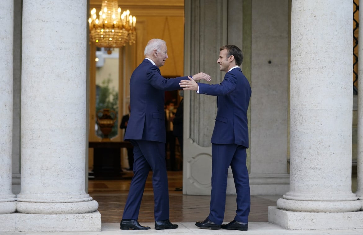 Dopo il «tradimento» prove di pace tra Parigi e Washington