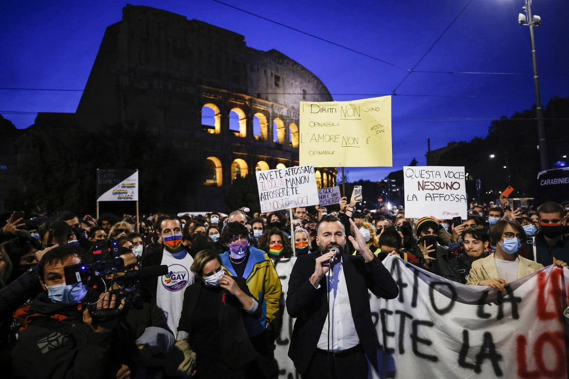 «Il parlamento ci ha tradito», si riparte dal  Torino Pride