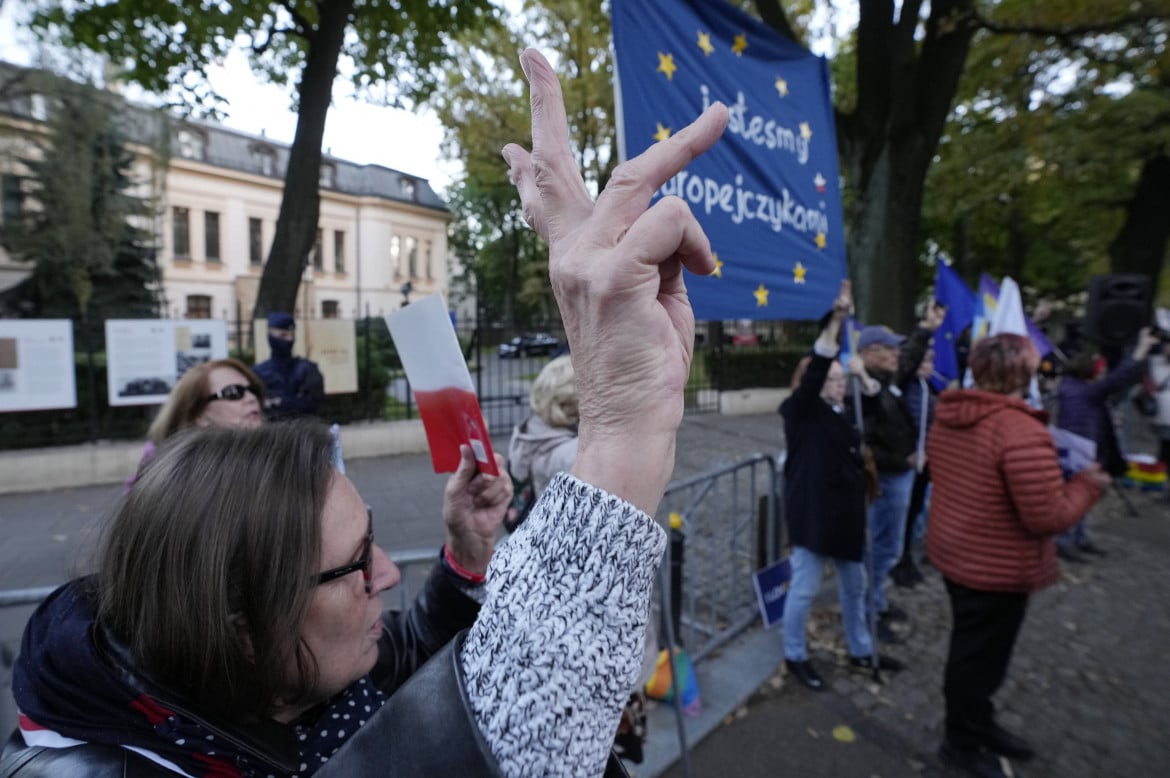 Avvertimento a Varsavia: «L’Ue userà tutti i poteri»