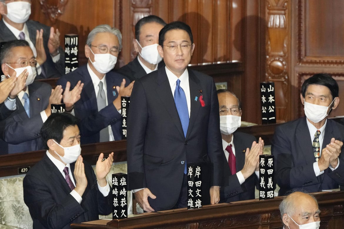 L’opposizione è unita ma non basta, in Giappone vince la stabilità di Kishida
