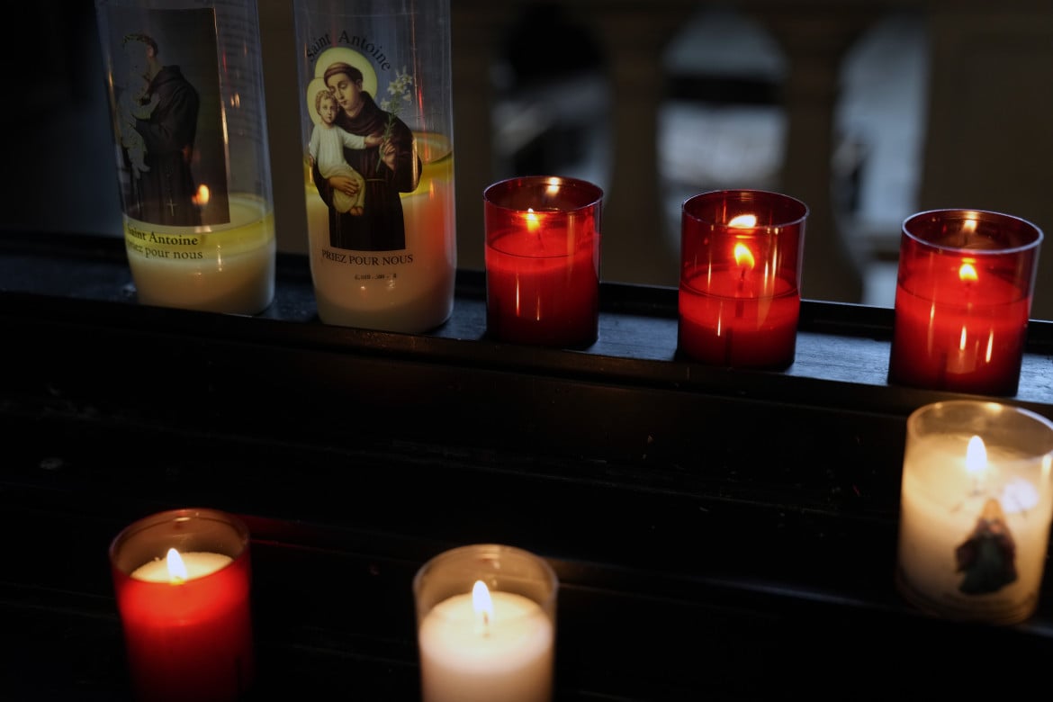 La Chiesa cattolica risarcirà le vittime dei preti pedofili