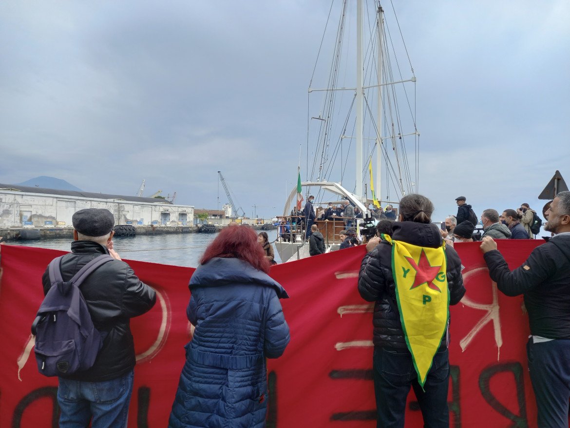 Libertà per Ocalan. La lotta dei curdi sbarca a Napoli