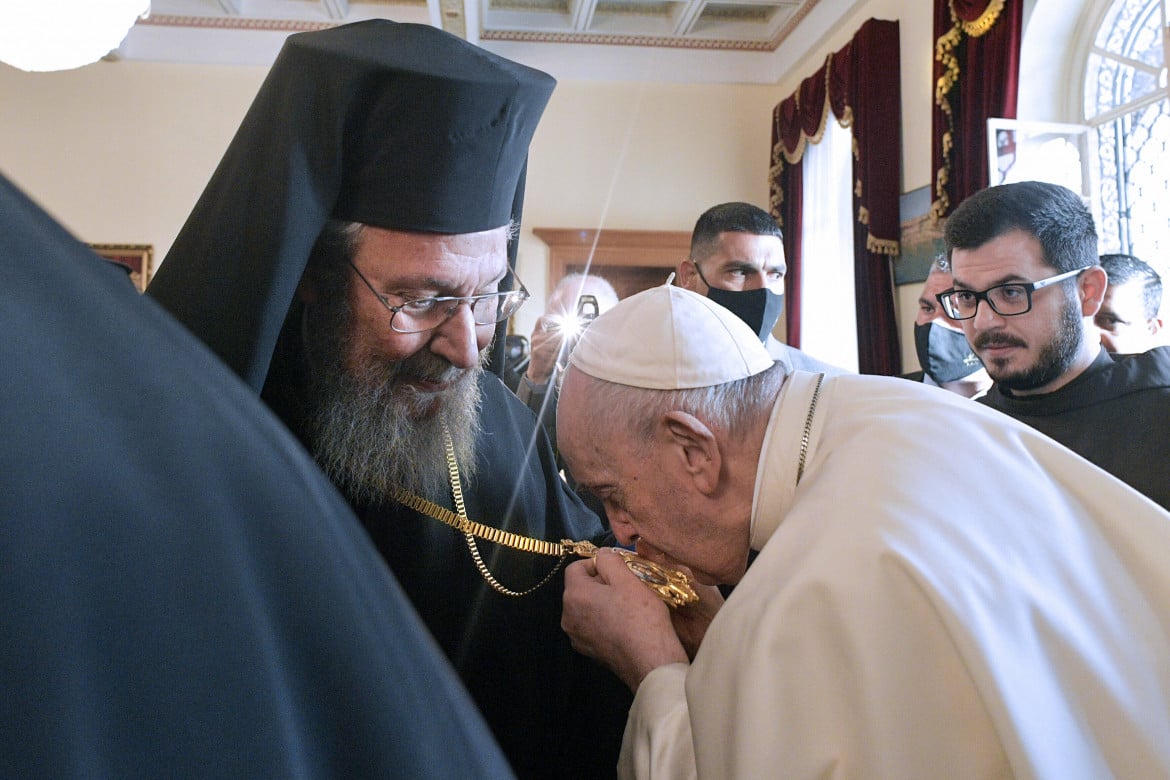 Il no del papa ai muri nella cattedrale dove Cipro si divide in due