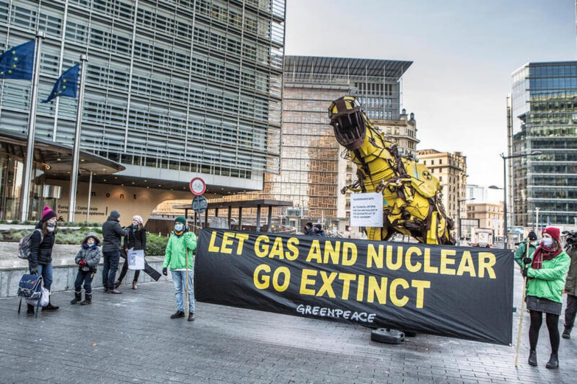 L’Ue nel caos climatico: gas e nucleare diventano «green»