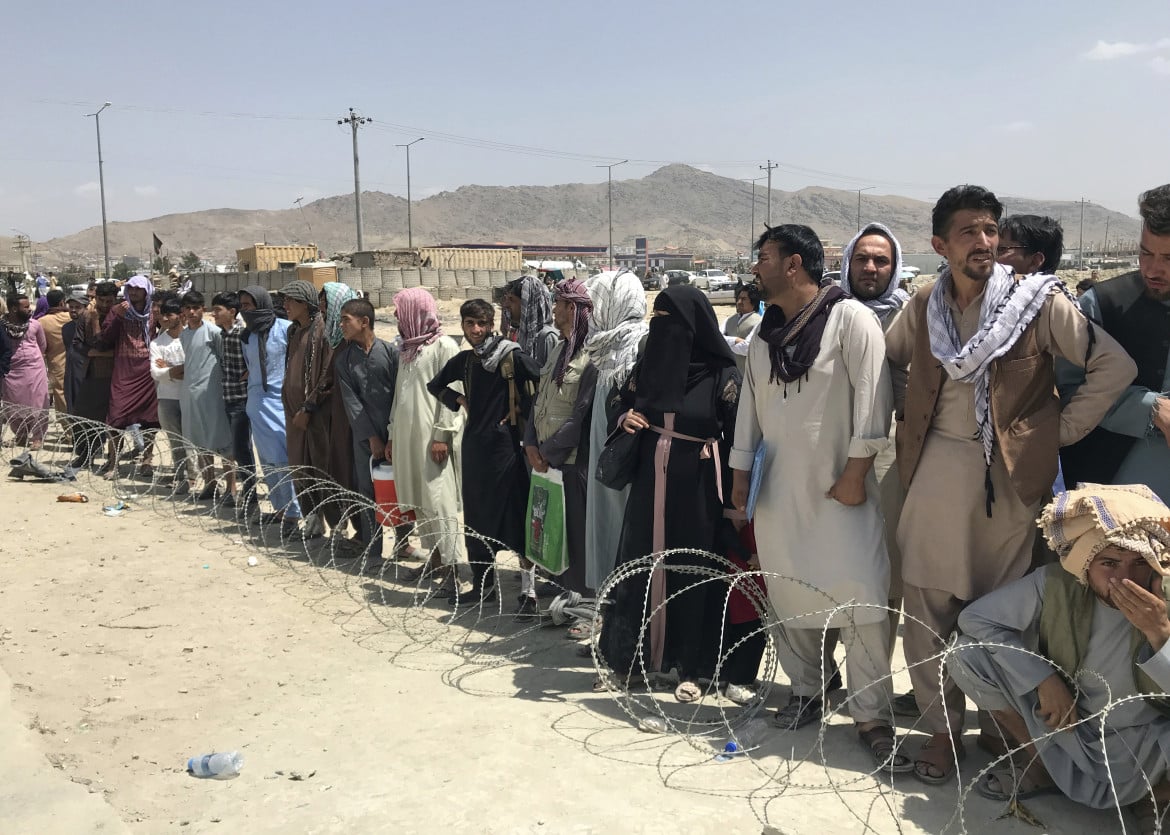 Afghanistan, gli aiuti umanitari si danno. Non è così per Ue e Italia