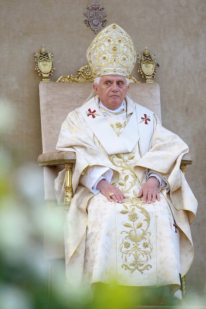 Ratzinger riconosce «abusi» ed «errori», ma si difende: «Non sono bugiardo»