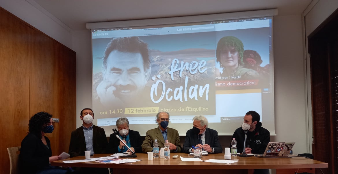 «La prigionia di Ocalan è una finzione giuridica»