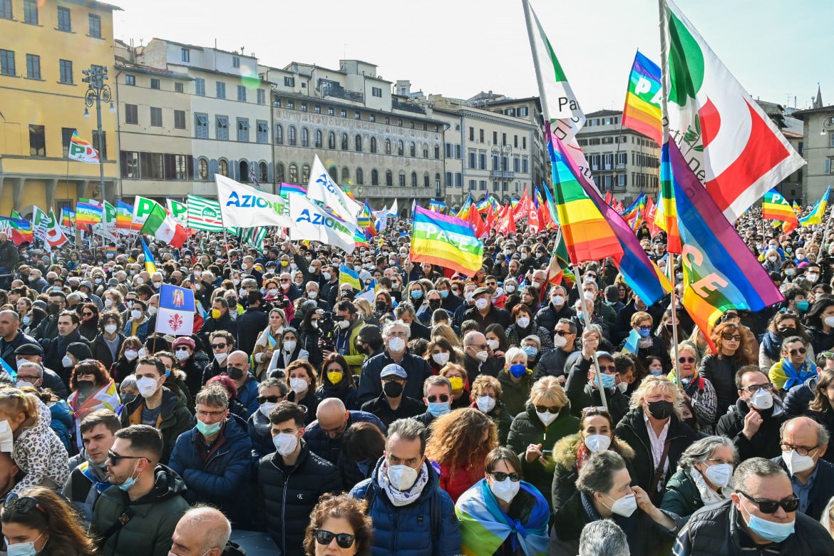 A Firenze in 20mila chiedono la pace. E più diplomazia