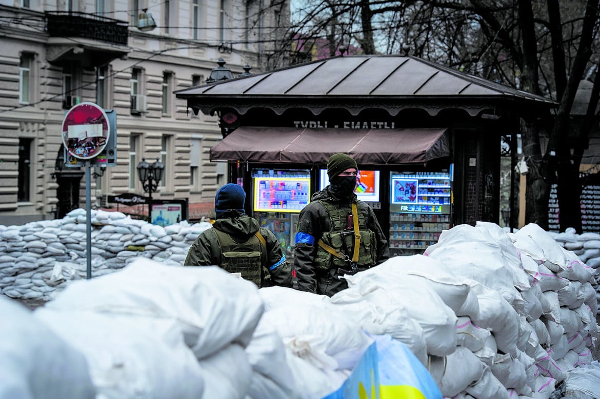 Kiev resiste sotto le bombe. E Odessa aspetta in silenzio