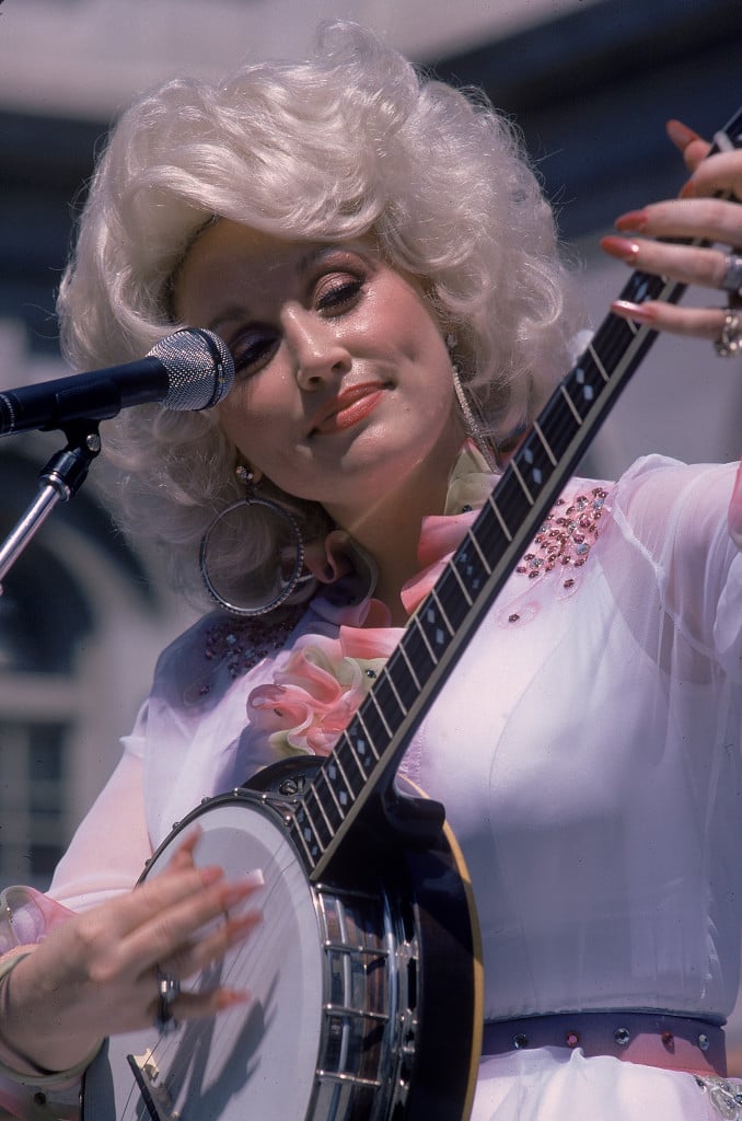 Sarah Smarsh racconta le donne di Dolly Parton