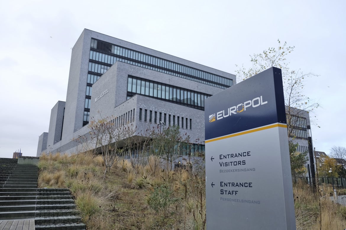 La Francia pronta a dare mano libera a Europol sui dati degli europei