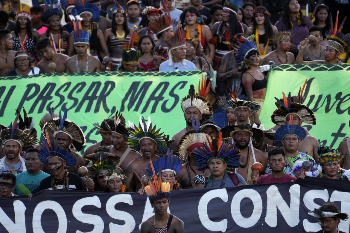 Bolsonaro non dà tregua all’Amazzonia e a chi ci vive