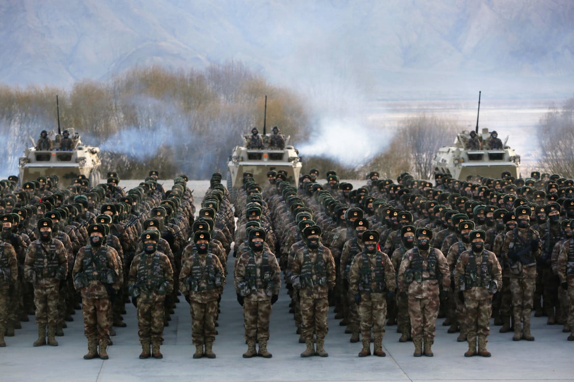 Un oscuro scrutare: l’esercito cinese e la guerra in Ucraina