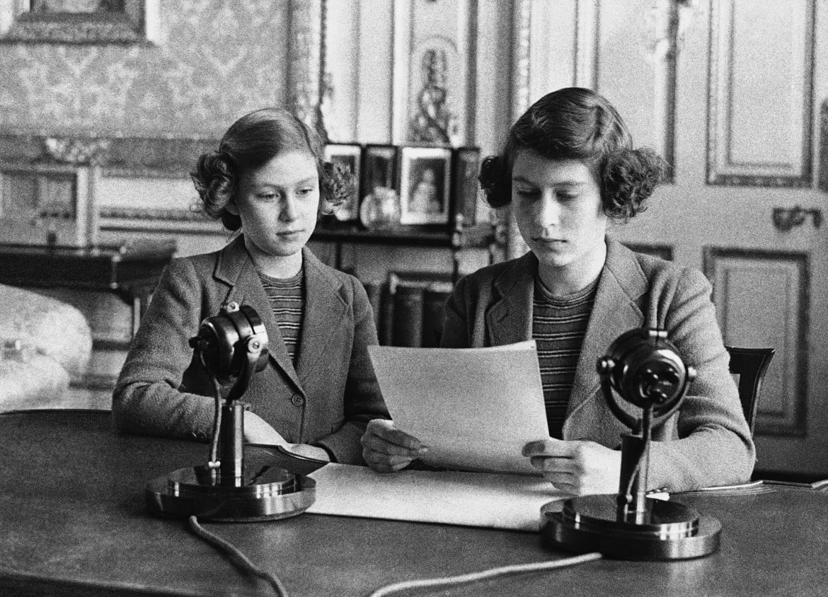 Con la sorella Margaret nel 1940, foto Ap