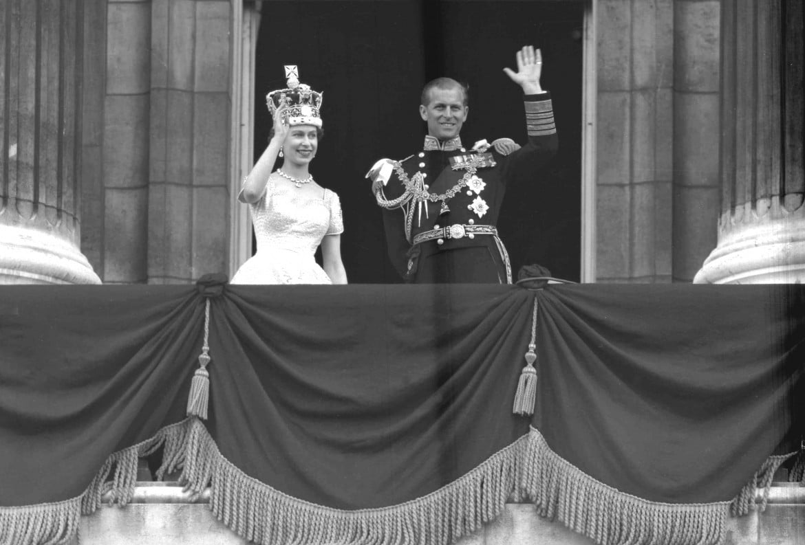 L'incoronazione di Elisabetta II, nel 1953, foto Ap