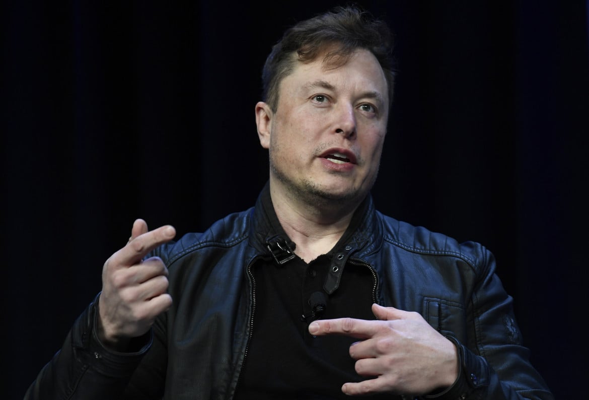 Elon Musk attacca il presidente Zelensky su X