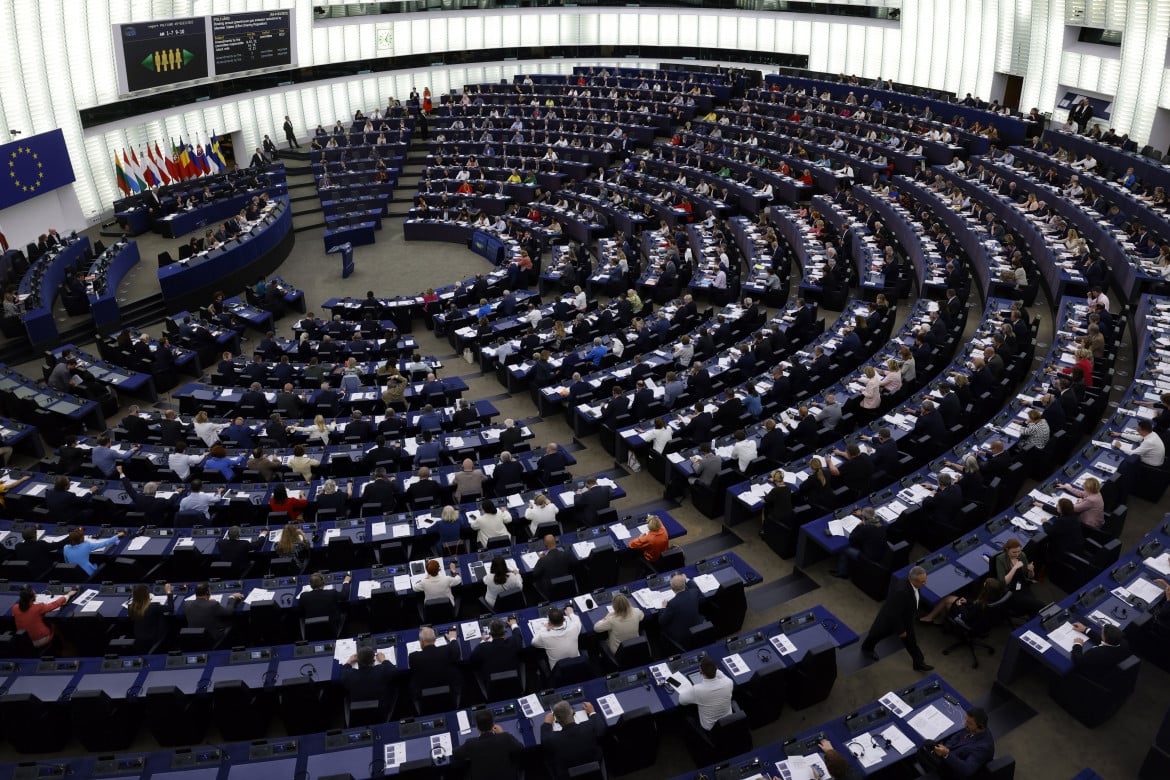 Il taglio delle emissioni di Co2 bocciato al parlamento Ue