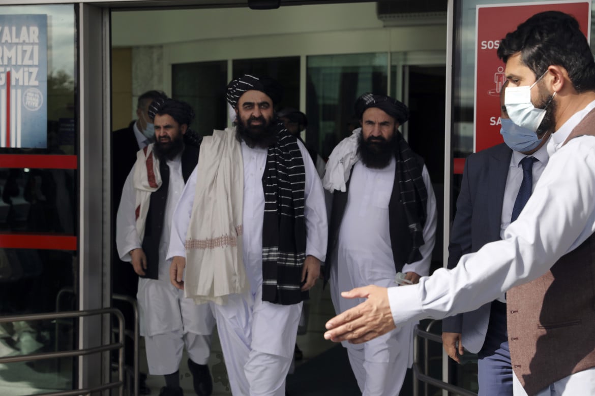 Deroghe scadute, i viaggi all’estero dei Talebani spaccano l’Onu