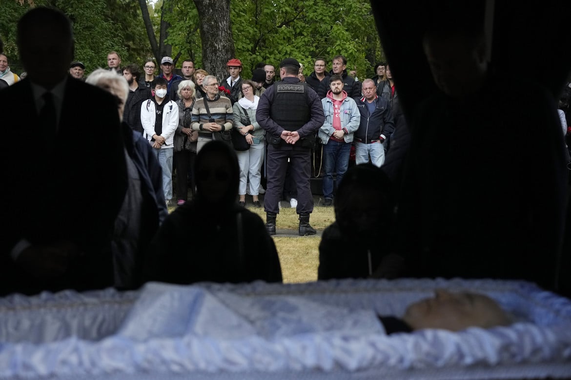 ap22246512165458-gorbaciov-funerale