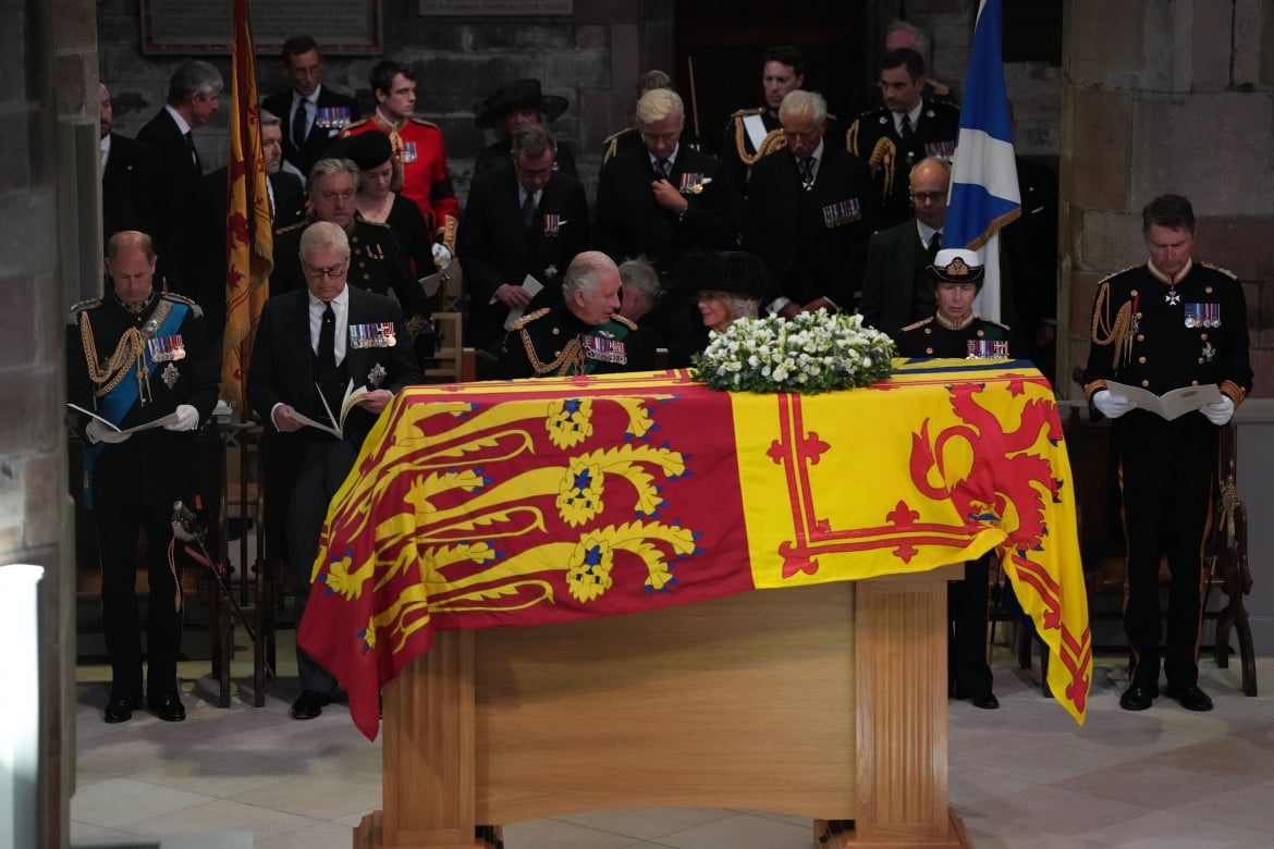 Regno unito  in breve: Queen Elizabeth, lunedì 19 i funerali solenni