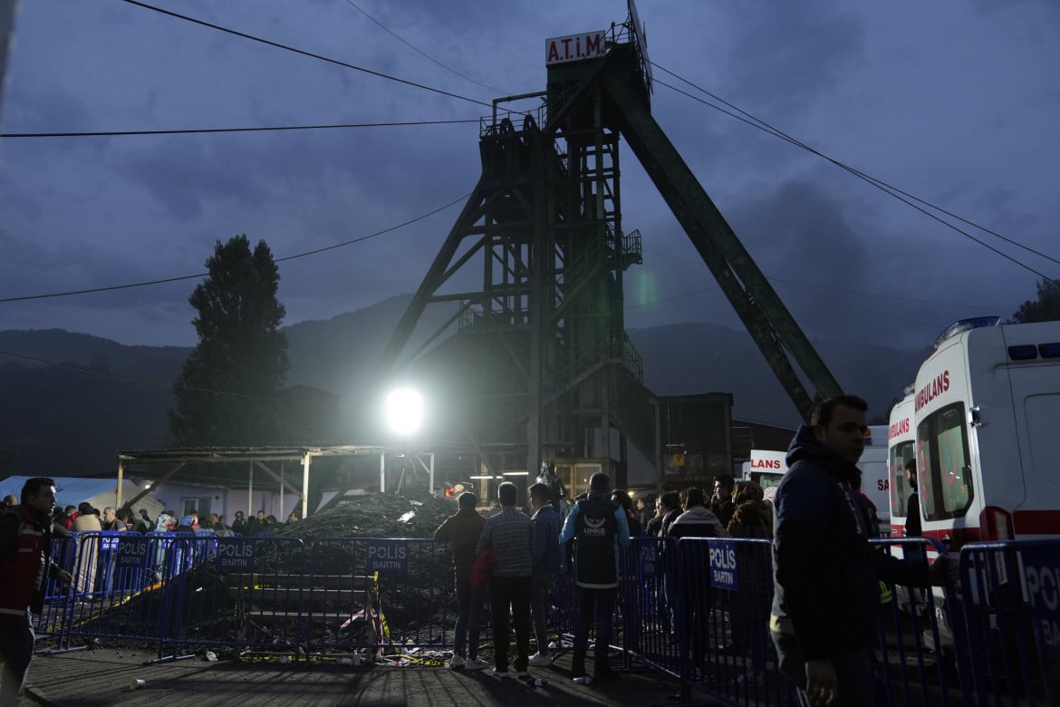 Esplode una miniera in Turchia: 41 operai uccisi