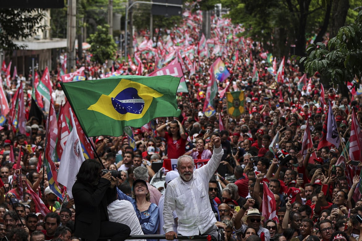 La vittoria di Lula smuove le acque dei Brics