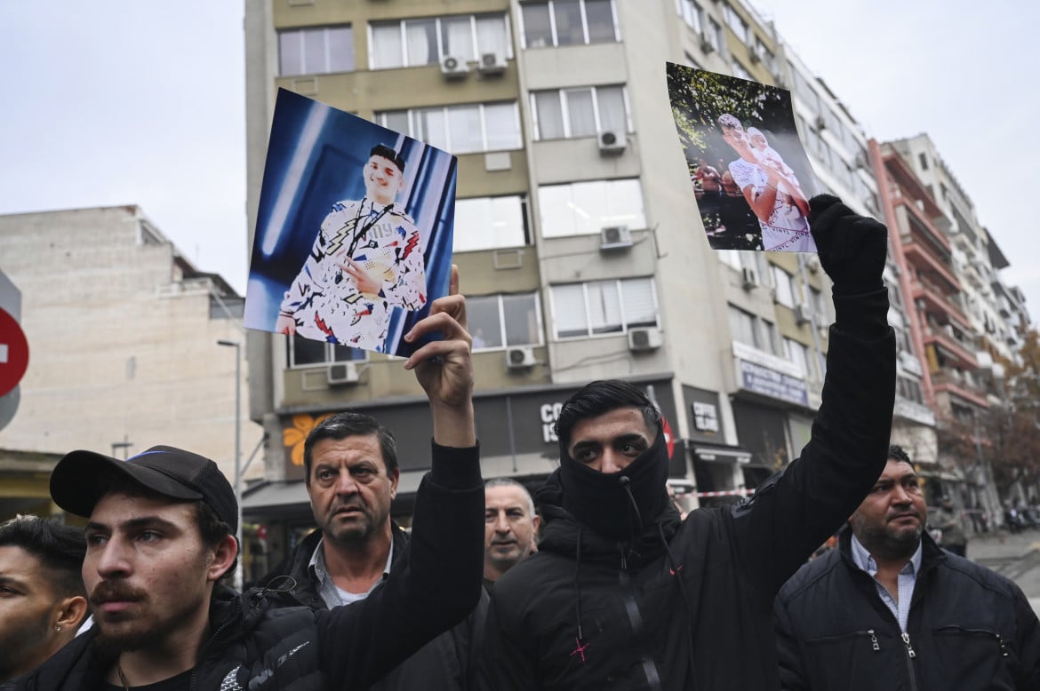 Da Atene e Salonicco esplode la protesta contro la polizia